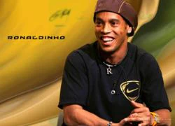 Bộ sưu tập vòng đeo cổ 'độc' của Ronaldinho