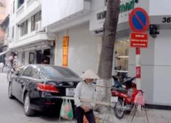 Hà Nội : Xe máy ô tô đỗ ngổn ngang trên phố cấm