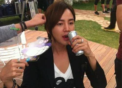 Jang Geun Suk gặp tai nạn xe hơi