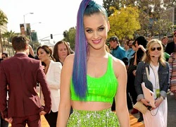 Katy Perry chào hè 2012 bằng áo ngực thể thao