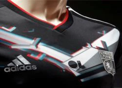 Lyon và Adidas cho 'ra lò' chiếc áo đấu có thiết kế 3D đầu tiên