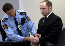 Na Uy trục xuất "người tình" của sát thủ Breivik