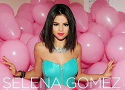 Selena Gomez khoe clip tiệc tùng cùng bạn bè