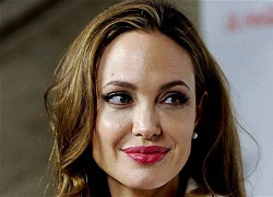 Angelina Jolie chống bạo lực tình dục