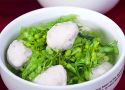 [Chế biến]-Canh hoa thiên lý nấu giò sống