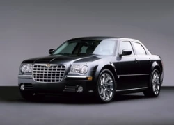 Chrysler báo lỗi về phanh với gần 120.000 xe