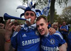 Chùm ảnh: Fan Chelsea mừng tân Vương châu Âu