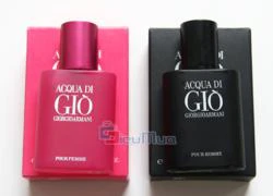 Combo 2 chai nước hoa Acqua Di Gio cho nam và nữ giá chỉ có 135.000đ, sự lựa chọn hoàn hảo cho những đôi lứa yêu nhau.