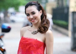 Đinh Ngọc Diệp xinh tươi dạo phố Hà Nội