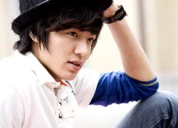 Fan mua biển quảng cáo phát video mừng Lee Min Ho