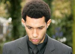 Jermaine Pennant bị bắt vì hành hung bạn của vợ