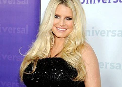 Jessica Simpson bán ảnh con gái với giá 800.000 USD