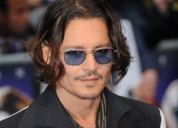 Johnny Depp bị fan âm nhạc bắt lỗi "dốt" ngôn ngữ ký hiệu