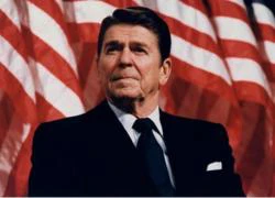 MỸ: Tranh nhau mua máu cố Tổng thống Reagan