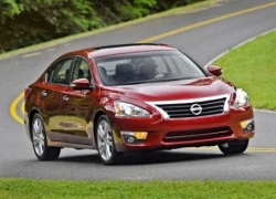 Nissan Altima thế hệ mới &#8211; thay đổi để cạnh tranh Camry