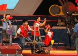 SV ĐH Lạc Hồng giành ngôi vô địch Robocon 2012