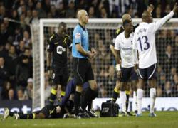 Trọng tài Howard Webb: Sai lầm có thể trả giá bằng mạng sống