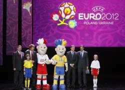 UEFA chi tiền thưởng kỷ lục tại Euro 2012