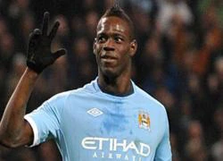 Yêu lại từ đầu, Balotelli... ném đá vỡ đầu