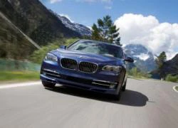 BMW B7 Alpina có giá 128,495 USD