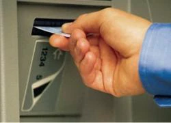 Cảnh giác với thủ đoạn lừa tiền qua tài khoản ATM