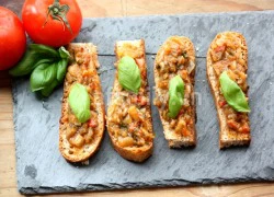 [Chế biến] - Món Bruschetta cà tím, món ngon cho bữa sáng