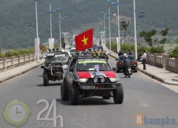 Đoàn xe Offroad diễu hành tại TP Hạ Long