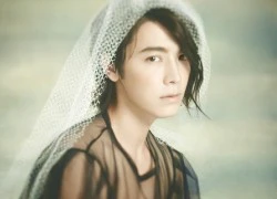 Donghae (SuJu) mặc áo như cởi trần