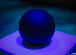 Google trình diễn "quả bóng bí ẩn" Nexus Q