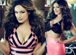 Kelly Brook khiêu khích với váy nhựa dẻo