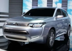 Mitsubishi giới thiệu mẫu Outlander mới ở Paris