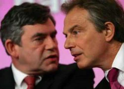 Ông Tony Blair từng nghĩ Gordon Brown là "đồ điên"