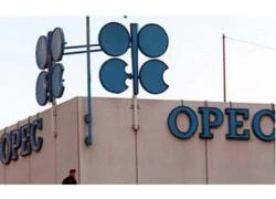 Iran cáo buộc các thành viên OPEC vi phạm hạn ngạch dầu mỏ