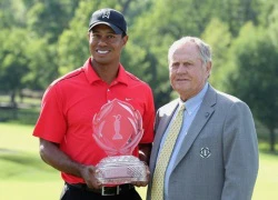 Tiger Woods san bằng kỷ lục của huyền thoại Jack Nicklaus