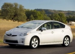 Toyota Prius vẫn là mẫu xe bán chạy nhất tại Nhật