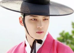 "Tướng quân" Jae Joong thư sinh với hanbok