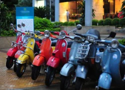 Vespa cổ - thú chơi của người Việt