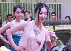 Xuất hiện "bản sao" hot hơn Can Lộ Lộ