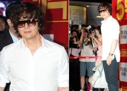 Bae Yong Joon 40 tuổi vẫn "chuẩn" như trai 18