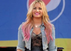 Demi Lovato không ngại chia sẻ về quá khứ