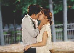 Gong Yoo và Lee Min Jung lại ôm hôn