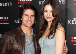 Hé lộ cuộc sống tù túng của Katie Holmes dưới bóng Tom Cruise