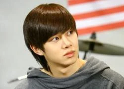 Hee Chul (Super Junior) gửi lời nhắn tới fan cuồng