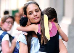 Katie Holmes và cuộc đào tẩu khỏi đạo Scientology