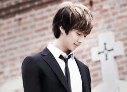 Kim Hyung Jun (SS501) tung clip "nhử"... sai tiếng Anh