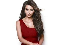 Kim Kardashian sẽ đi nâng ngực nếu làm mẹ