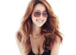 Lee Hyori khoe thân hình gợi cảm