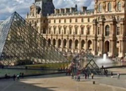 Louvre &#8211; Bảo tàng đón nhiều khách nhất trên thế giới