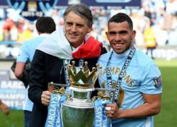 Man City quá liều lĩnh khi dạy Tevez học đấm bốc