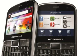 Motorola ra smartphone QWERTY 'siêu bền'